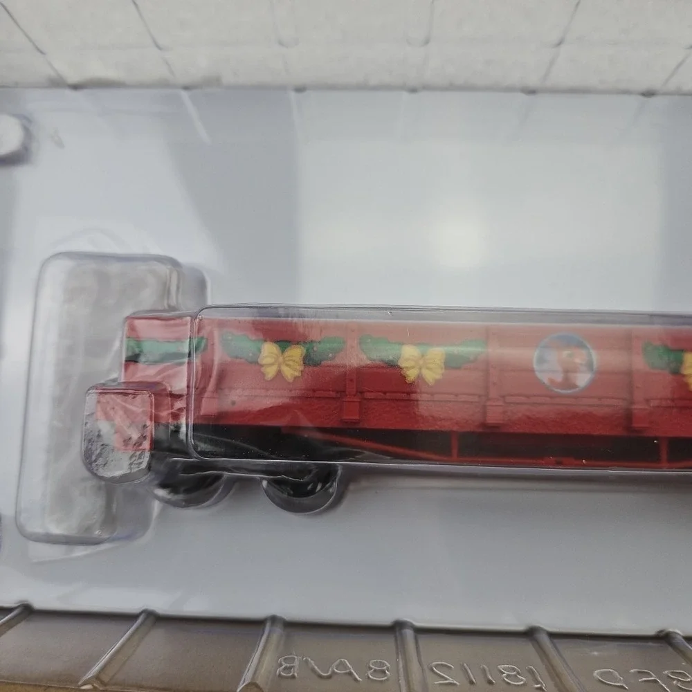 Hawthorne Village‎ Rudolph Christmas Town Train Flight Camp Gondola Car New COA